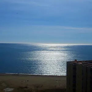benalmadena-puerto.es-andalucia.com/